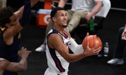 Gonzaga star freshman Jalen Suggs suffers ankle injury vs. West Virginia, returns in second half for Bulldogs