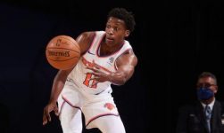 Mavericks sign Frank Ntilikina for training camp