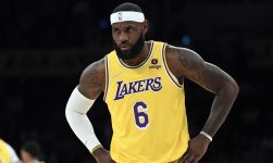 Lakers’ LeBron James out Tuesday vs. Kings due to NBA’s health and safety protocols