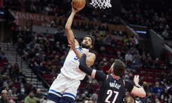 Edwards has 40 points, Timberwolves down Blazers 109-107