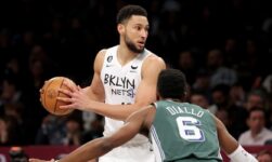 Ben Simmons questionable for Monday vs. Lakers, T.J. Warren doubtful