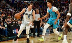 Luka Doncic injury update: Mavericks star leaves game vs. Suns with sprained ankle; X-ray negative