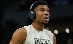 Giannis Antetokounmpo injury update: Bucks star out for fourth game in a row with lingering knee issue