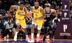 LeBron James scoring tracker: Despite another 32-point night from The King, Lakers fall to Kings