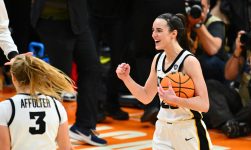 Caitlin Clark leads Iowa rally for 71-69 win over UConn in women’s Final Four