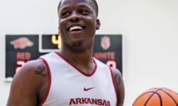 Johnell Davis, Adou Thiero to join Arkansas coach John Calipari at SEC Basketball Media Day